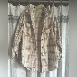 Cream / Tan plaid shacket